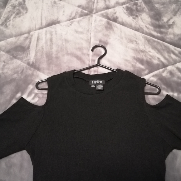 Cold shoulder black dress by Papillon - Picture 5 of 5